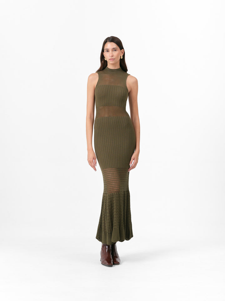 FALLENDER WINTERMOOS-KLEID
