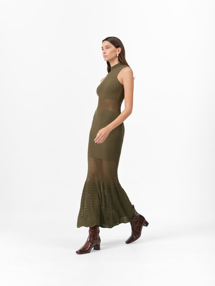 FALLENDER WINTERMOOS-KLEID